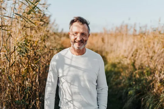 客服与合规支持